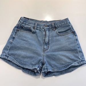 AE Outfitters Mom Jean Short Size 6